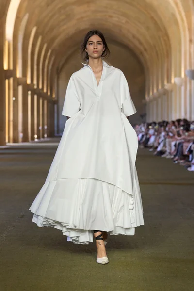 Look 1